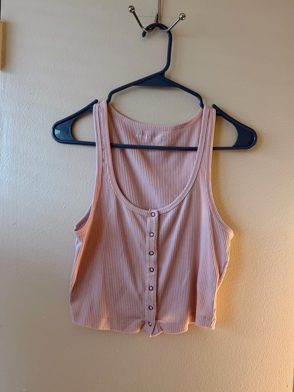 Aeropostale Ribbed Snap-Front Tank Top in Dusty Rose